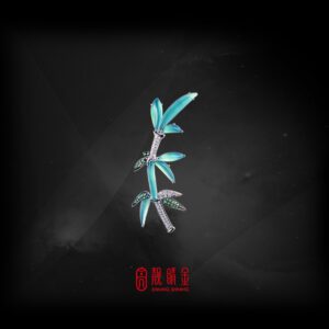 5克拉台灣藍寶胸墜兩用